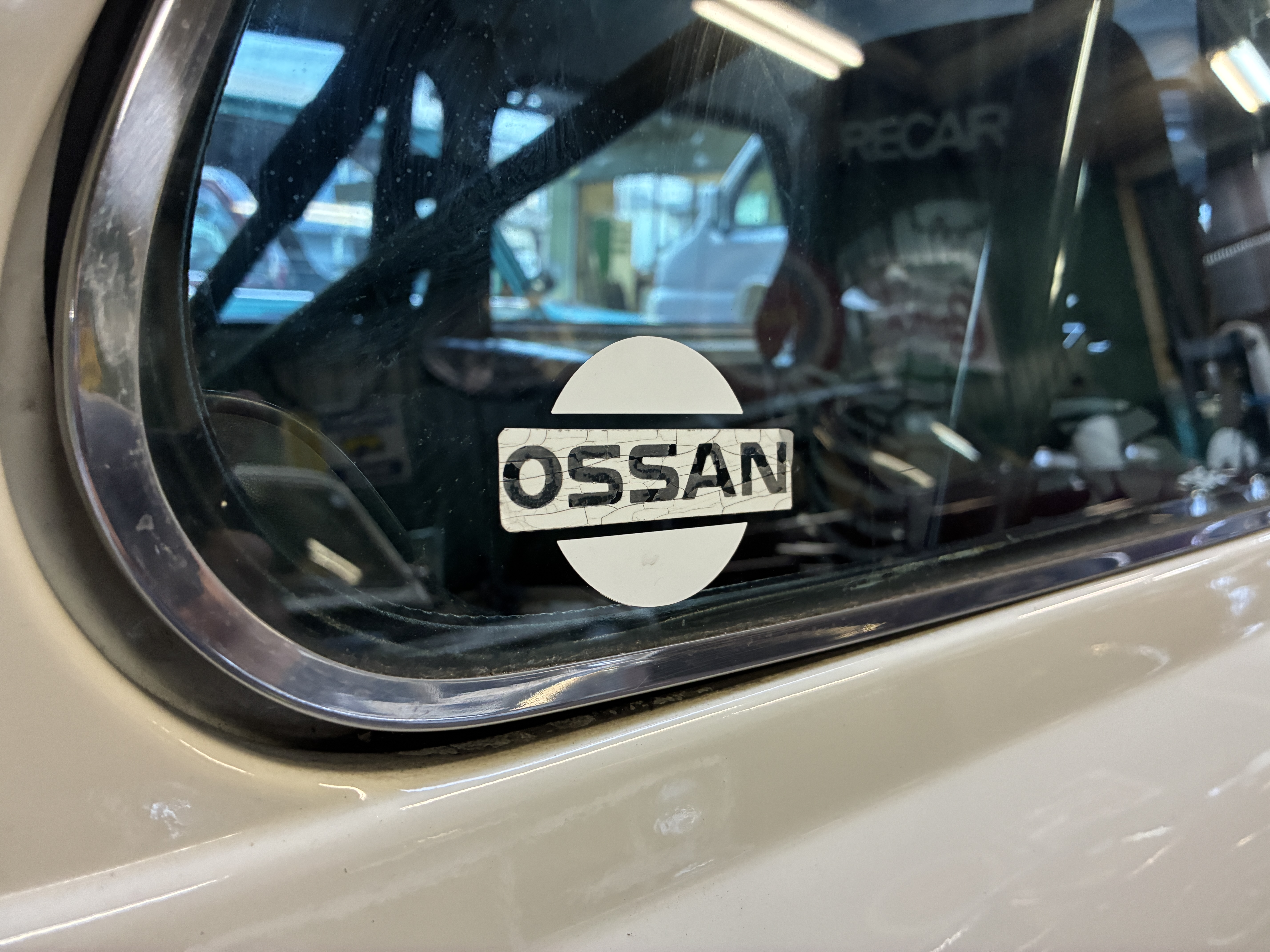 ブロンズイエロー