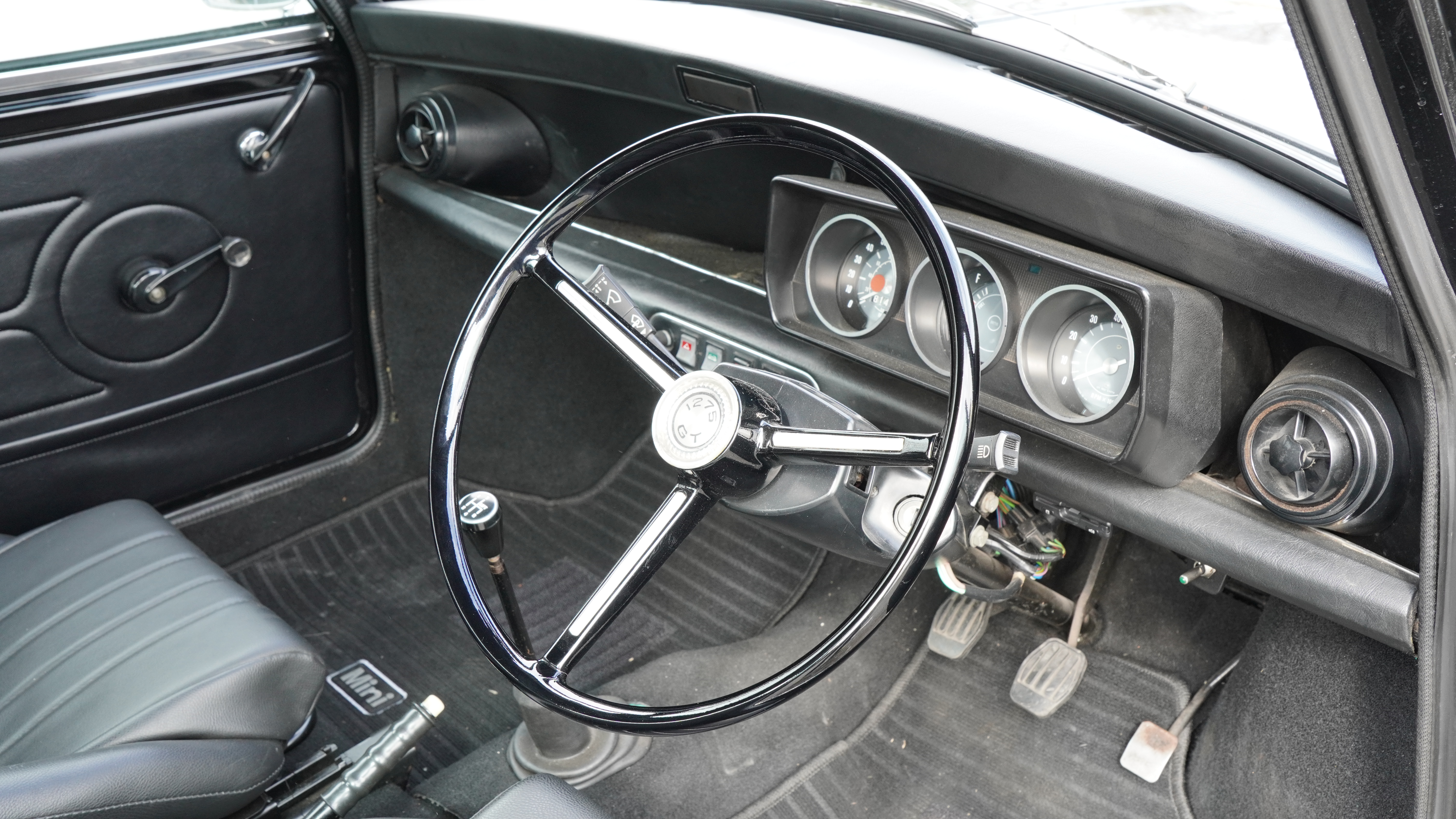 衣替えはまだ早い？